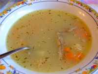 Hovězí polévka se zeleninou a pohankovými vločkami