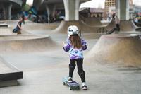 Je jízda na skateboardu pro děti riziková?